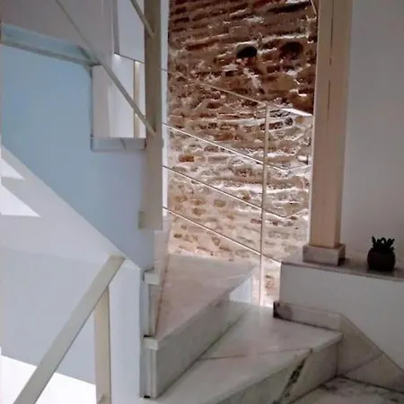 Luxury Complete Building In The Heart Of * Séville
