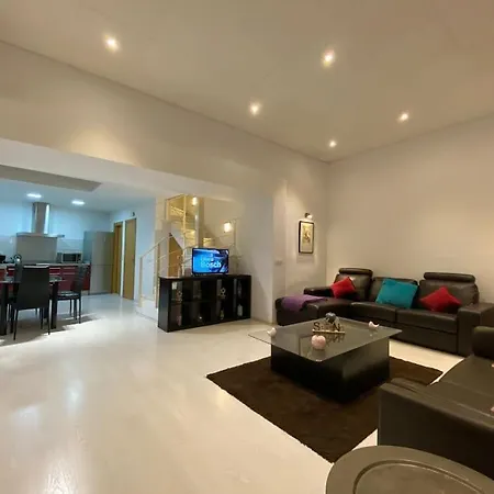 Luxury Complete Building In The Heart Of Séville